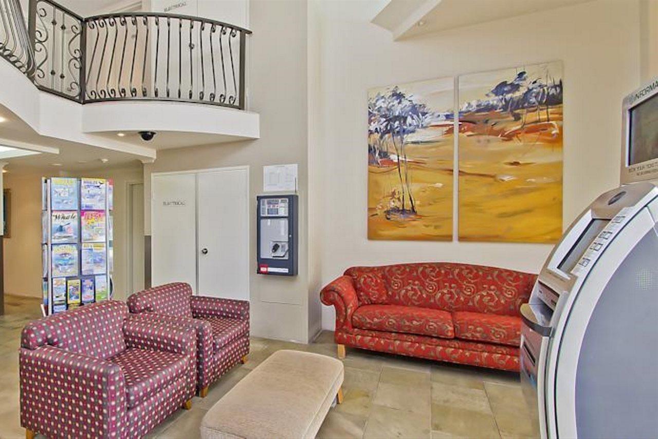 Palazzo Colonnades Aparthotel Gold Coast Exterior photo