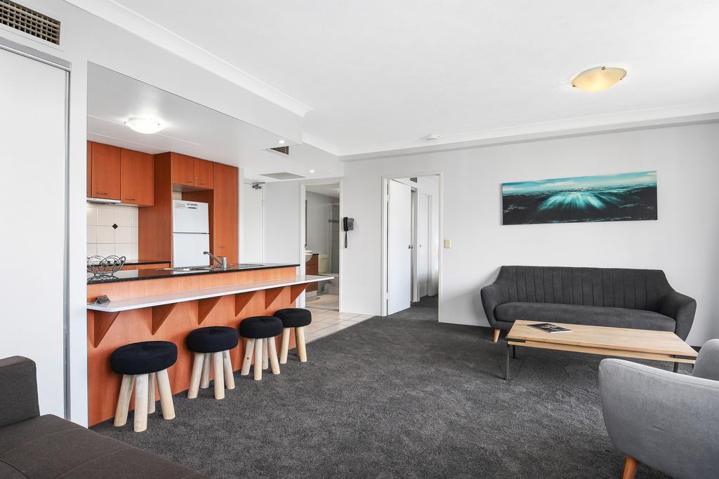 Palazzo Colonnades Aparthotel Gold Coast Exterior photo